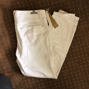 NWT white Lauren Conrad skinny ankle mid rise jean